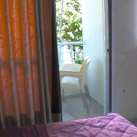 Hotel Blue Eye *